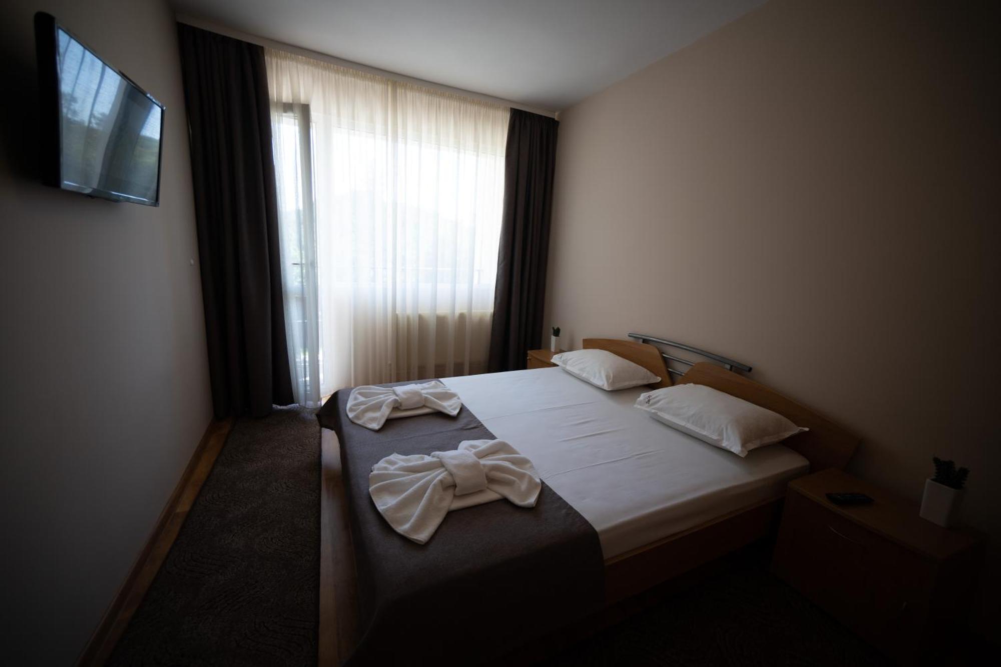 Hotel Velista Voneshta Voda Buitenkant foto