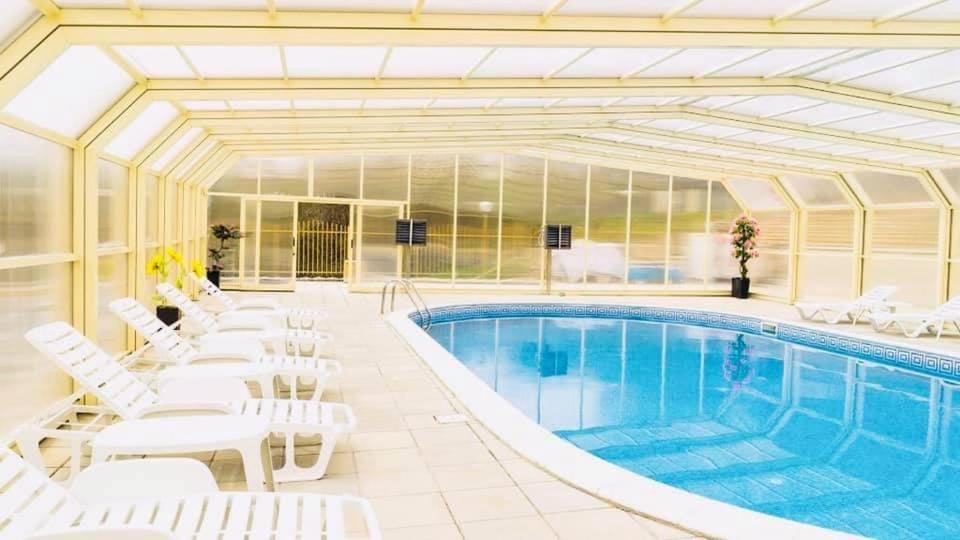 Hotel Velista Voneshta Voda Buitenkant foto