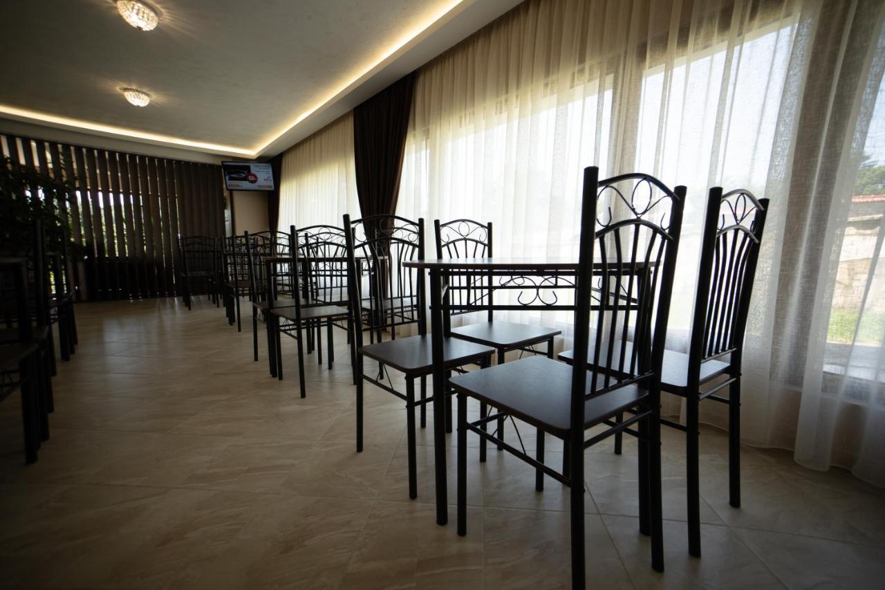 Hotel Velista Voneshta Voda Buitenkant foto