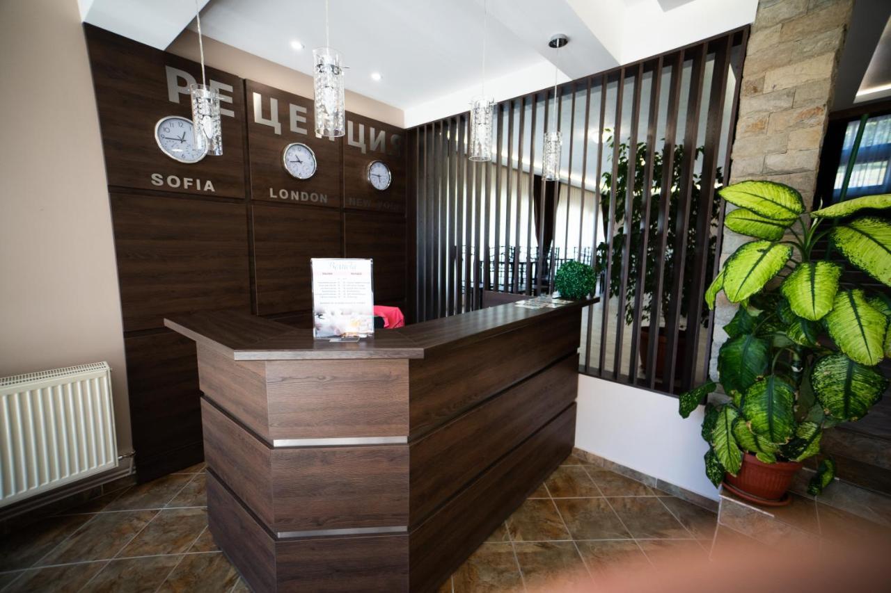 Hotel Velista Voneshta Voda Buitenkant foto