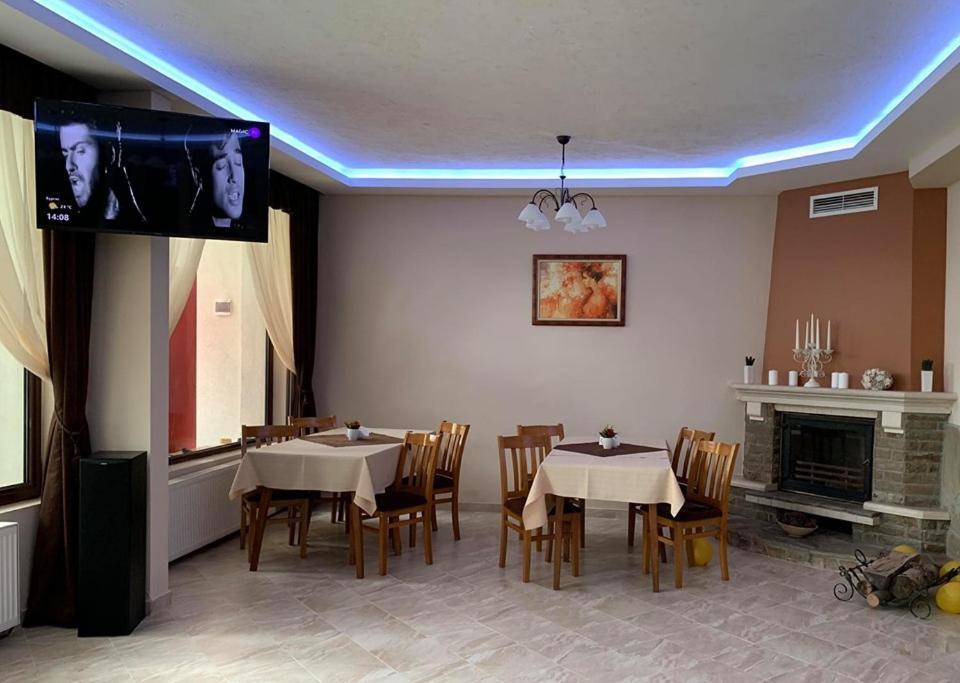 Hotel Velista Voneshta Voda Buitenkant foto